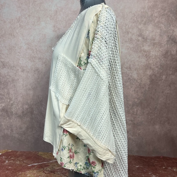 POL Cream and Floral Patchwork Women's Top - Picture 3 of 7